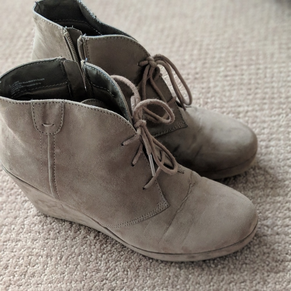 Ankle booties